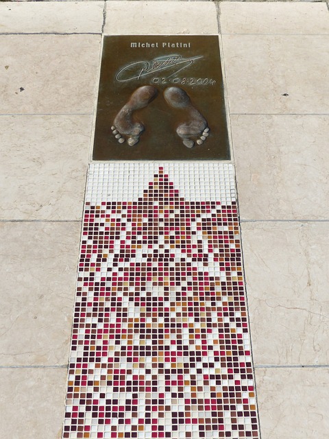 队需通力合 队需通力合